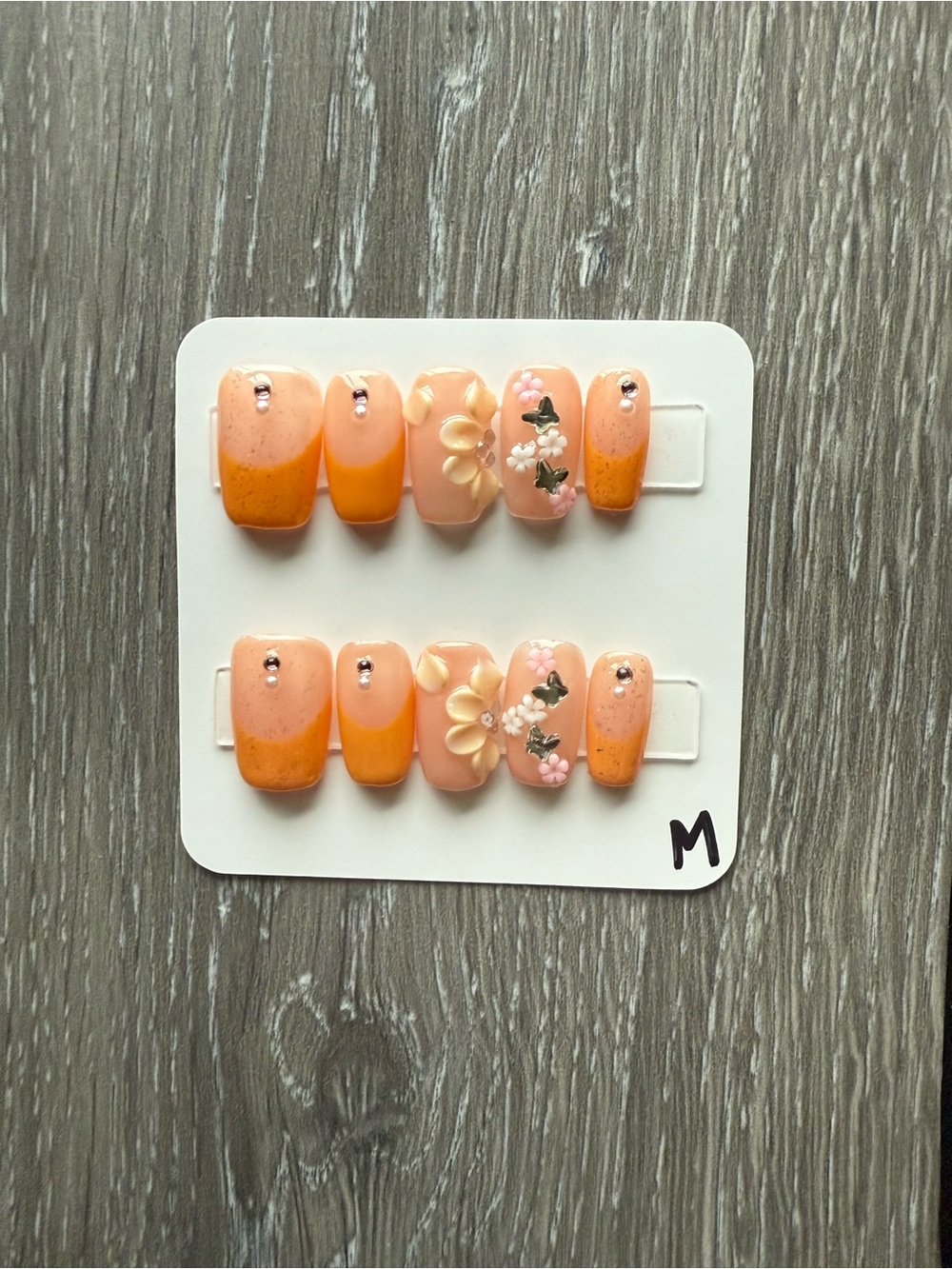 Peach & Orange Floral Press-On Nail Set for Women
